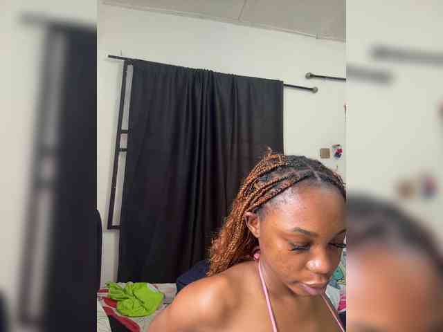 Slimzyy Live Webcam on BongaCams