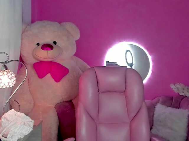 Alliesmith live cam on BongaCams