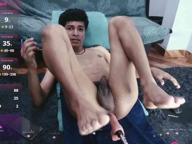godiegogo-latinboy