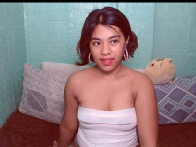 LynsKaye live cam preview