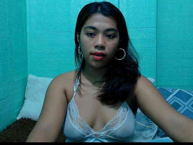LynsKaye webcam