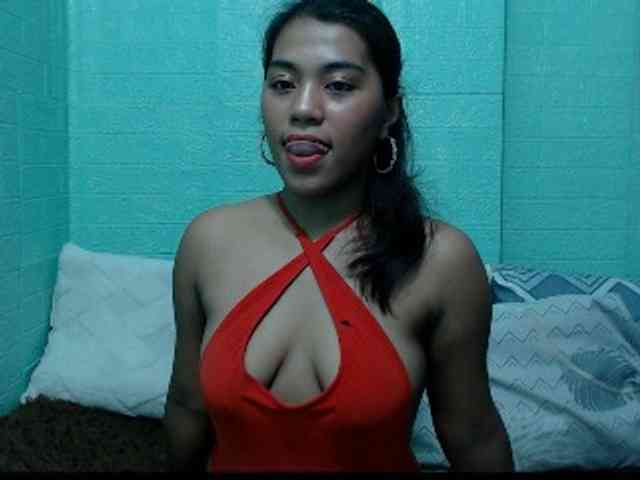 LynsKaye webcam