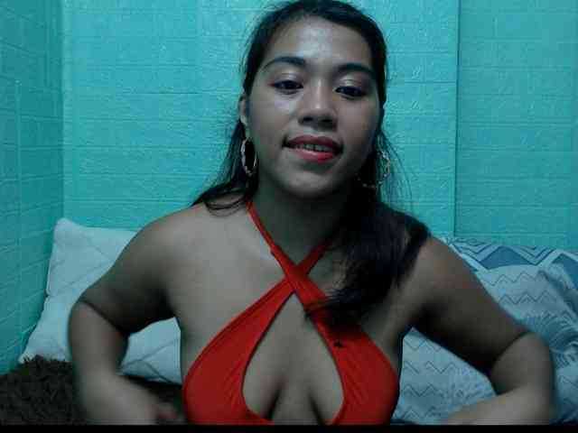 LynsKaye webcam