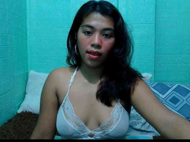 LynsKaye webcam