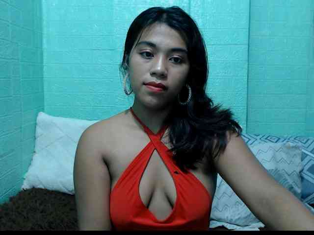 LynsKaye webcam