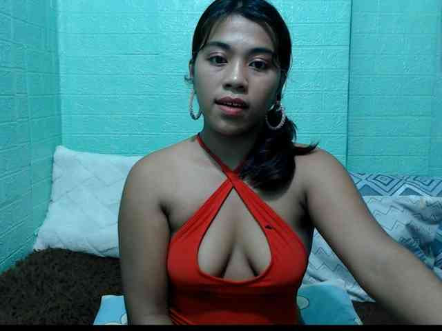 LynsKaye webcam
