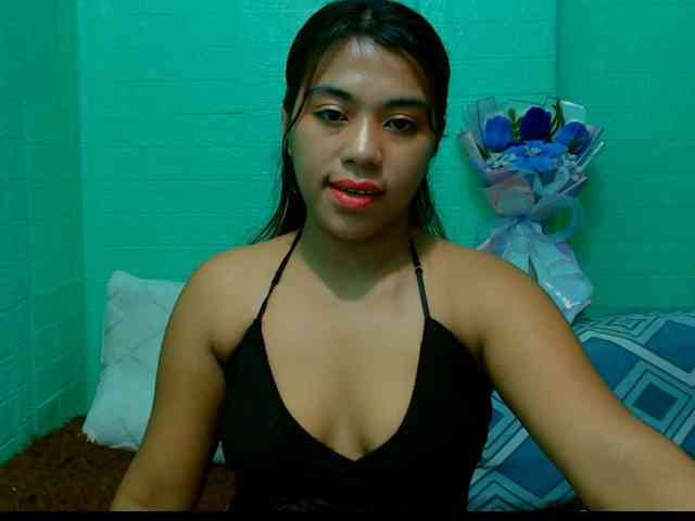 LynsKaye webcam