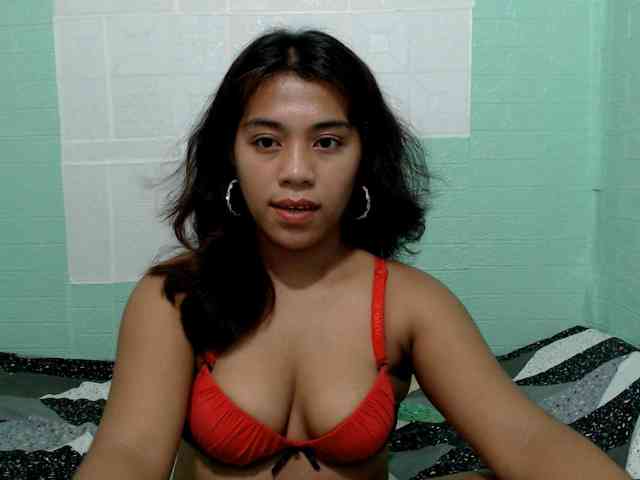 LynsKaye webcam