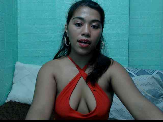 LynsKaye webcam