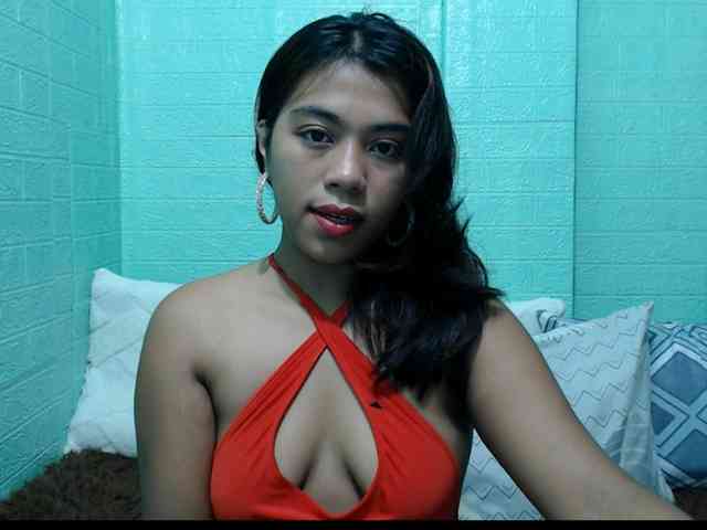 LynsKaye webcam