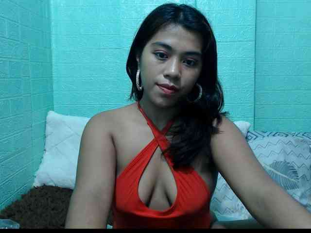 LynsKaye webcam