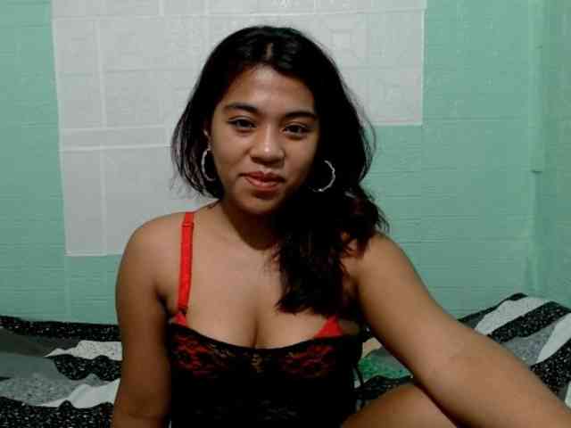LynsKaye webcam
