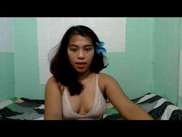 LynsKaye webcam
