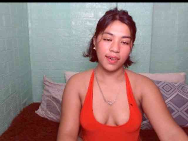LynsKaye webcam