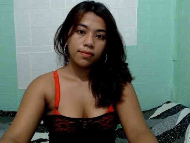 LynsKaye webcam
