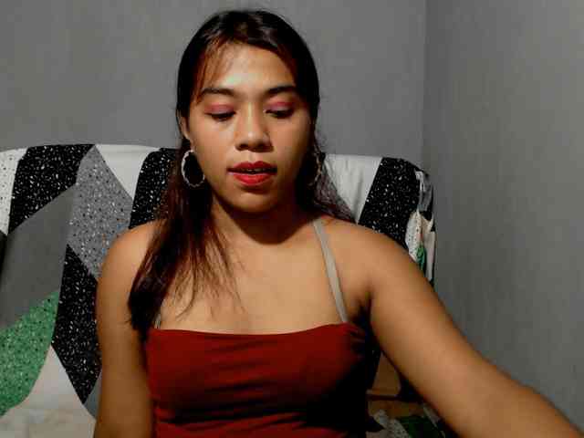LynsKaye webcam