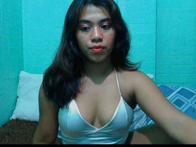 LynsKaye webcam