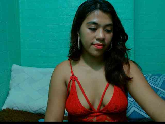 LynsKaye webcam