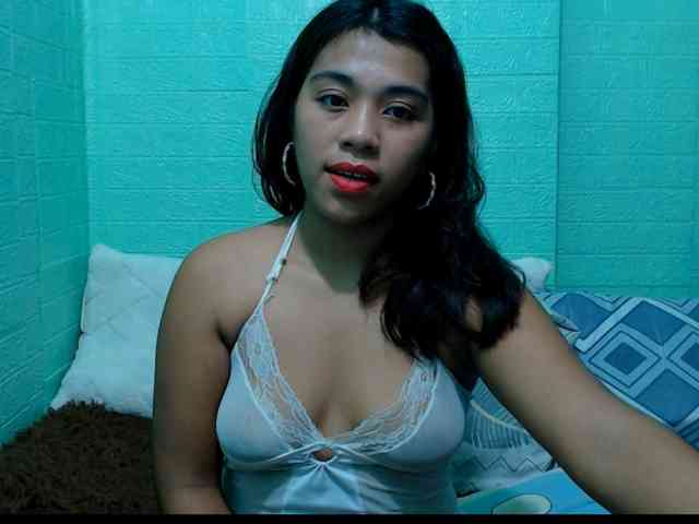 LynsKaye webcam