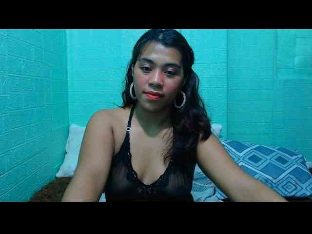LynsKaye webcam