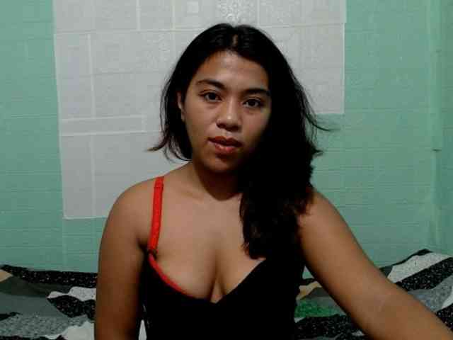 LynsKaye webcam