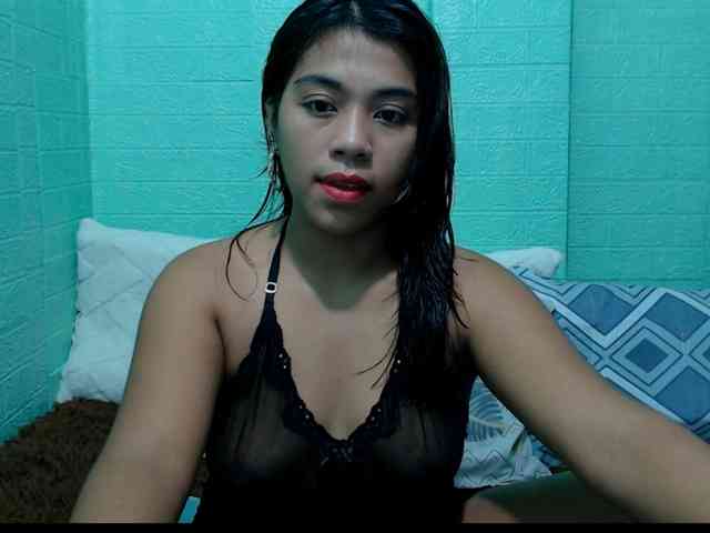 LynsKaye webcam