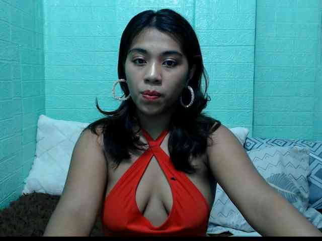 LynsKaye webcam