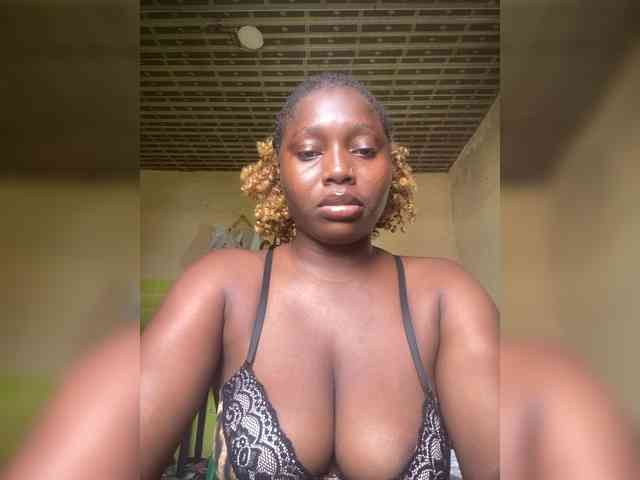 Sexyamanda webcam