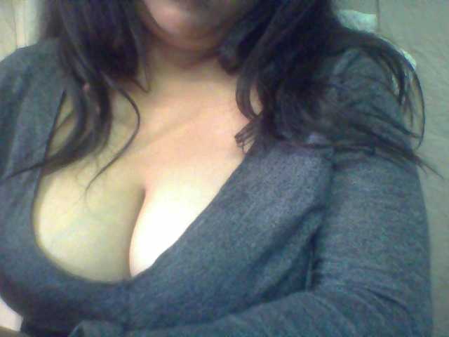 Angelahsexy live cam on BongaCams