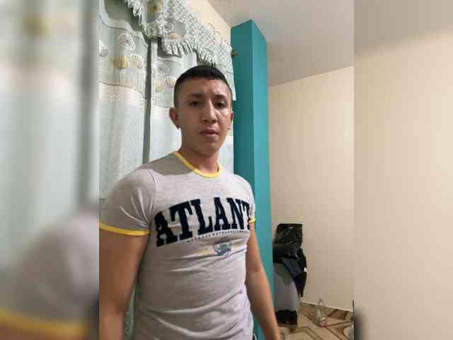 Oswaldo71 Sex Cam Show
