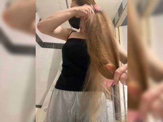 karyy1 live sex