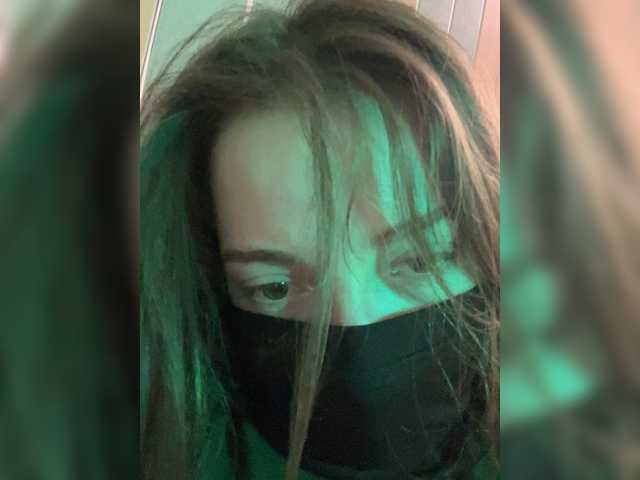 KarYY1 live cam on BongaCams