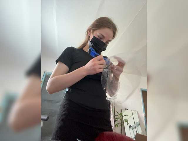 KarYY1 live cam on BongaCams