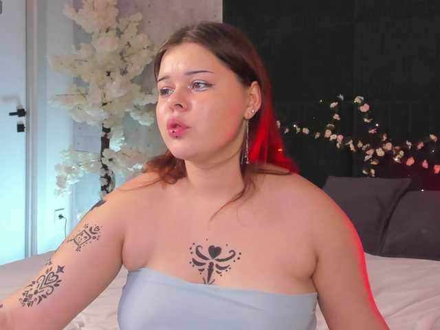 LisaTerry live cam on BongaCams