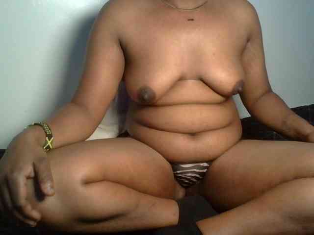 Ebony-tallie webcam
