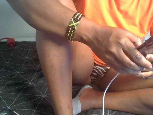 Ebony-tallie webcam