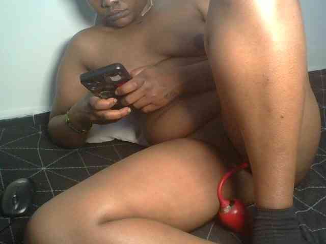 Ebony-tallie