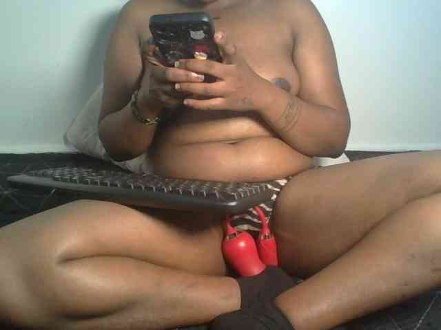 Ebony-tallie