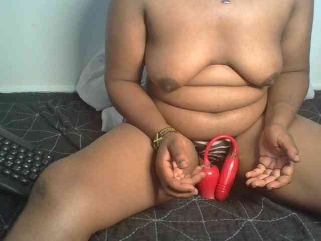 Ebony-tallie webcam