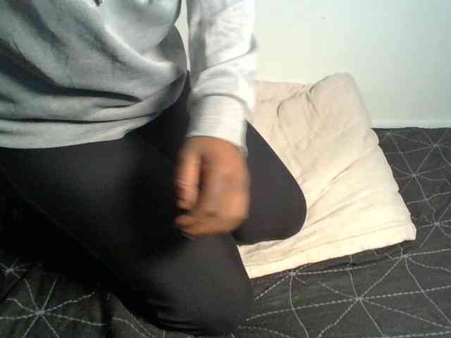 Ebony-tallie webcam