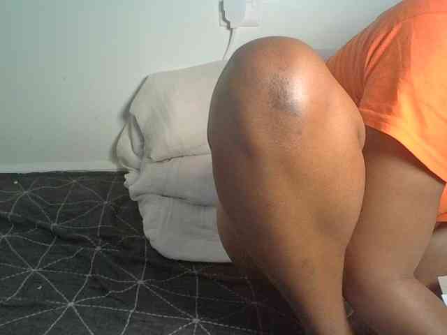 Ebony-tallie webcam