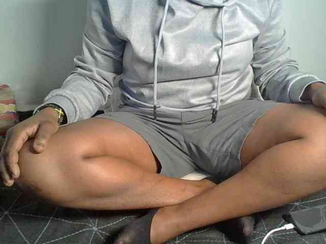 Ebony-tallie webcam