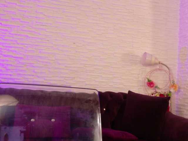 SiennaShinee live cam on BongaCams