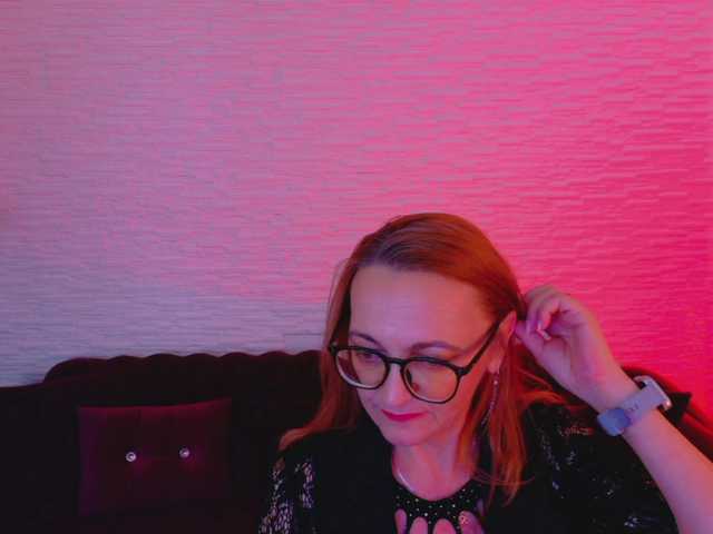 SiennaShinee live cam on BongaCams