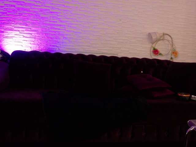 SiennaShinee live cam on BongaCams