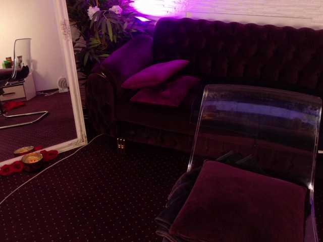 SiennaShinee live webcam show