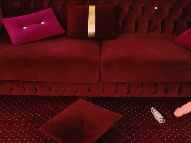 SiennaShinee live cam on BongaCams