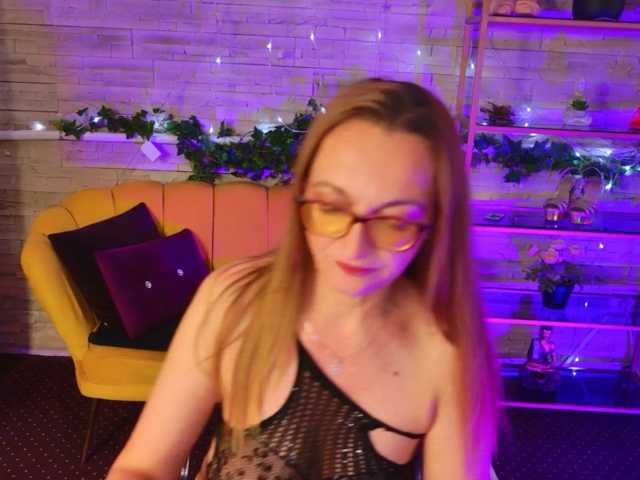 SiennaShinee, en vivo ahora en BongaCams
