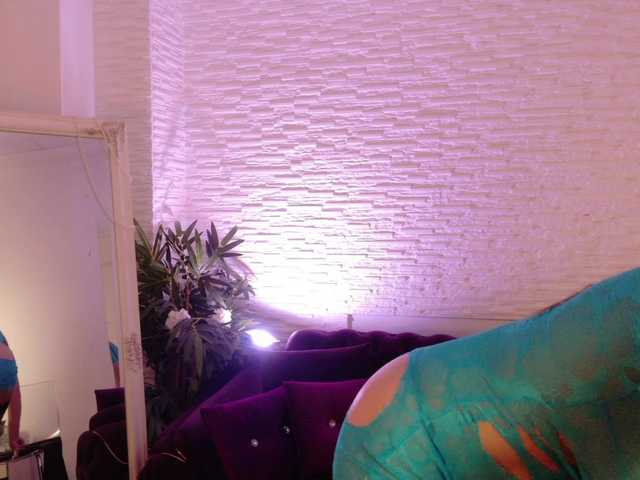 SiennaShinee live cam on BongaCams