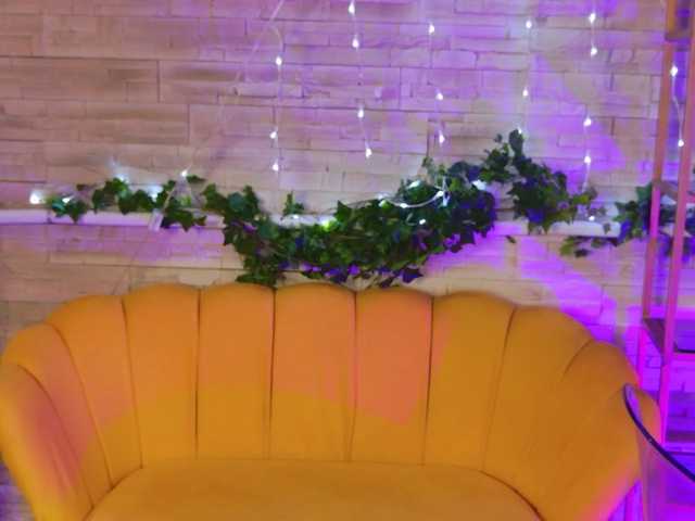 SiennaShinee live cam on BongaCams